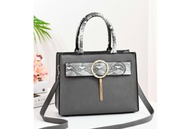 Classic Fashion Female Handbag