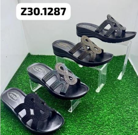 Top Quality Slippers (Model Z3